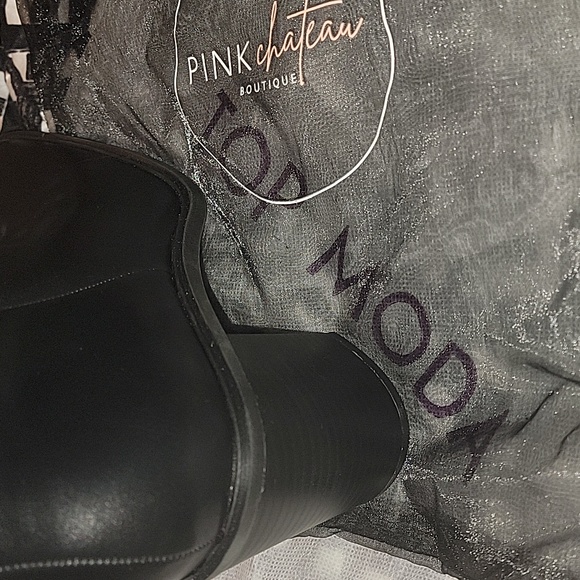 Booties - Picture 3 of 4